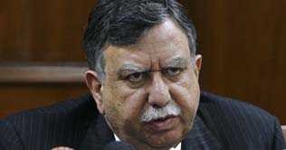 Provinces will get share in NFC award in proportion to population: Tareen 